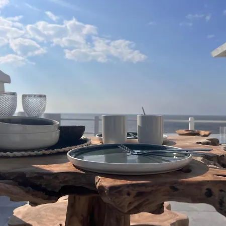 Les Petites Canailles Rooftop 아파트 *